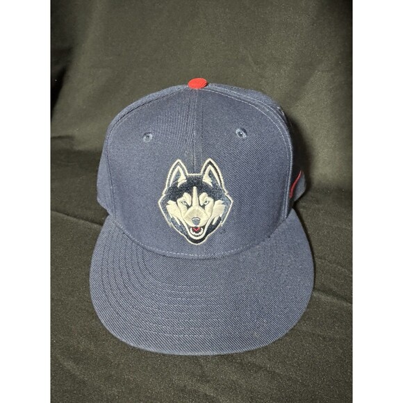 UConn Huskies Nike True Men's Wolf Navy Blue Hat EUC University Of Connecticut - Picture 1 of 6